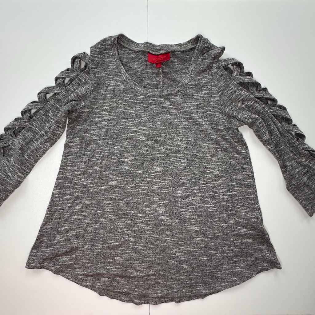Jennifer Lopez Gray Pullover Sweater Criss Cross Cut-Out Sleeves Women’s Medium — image 2 of 8